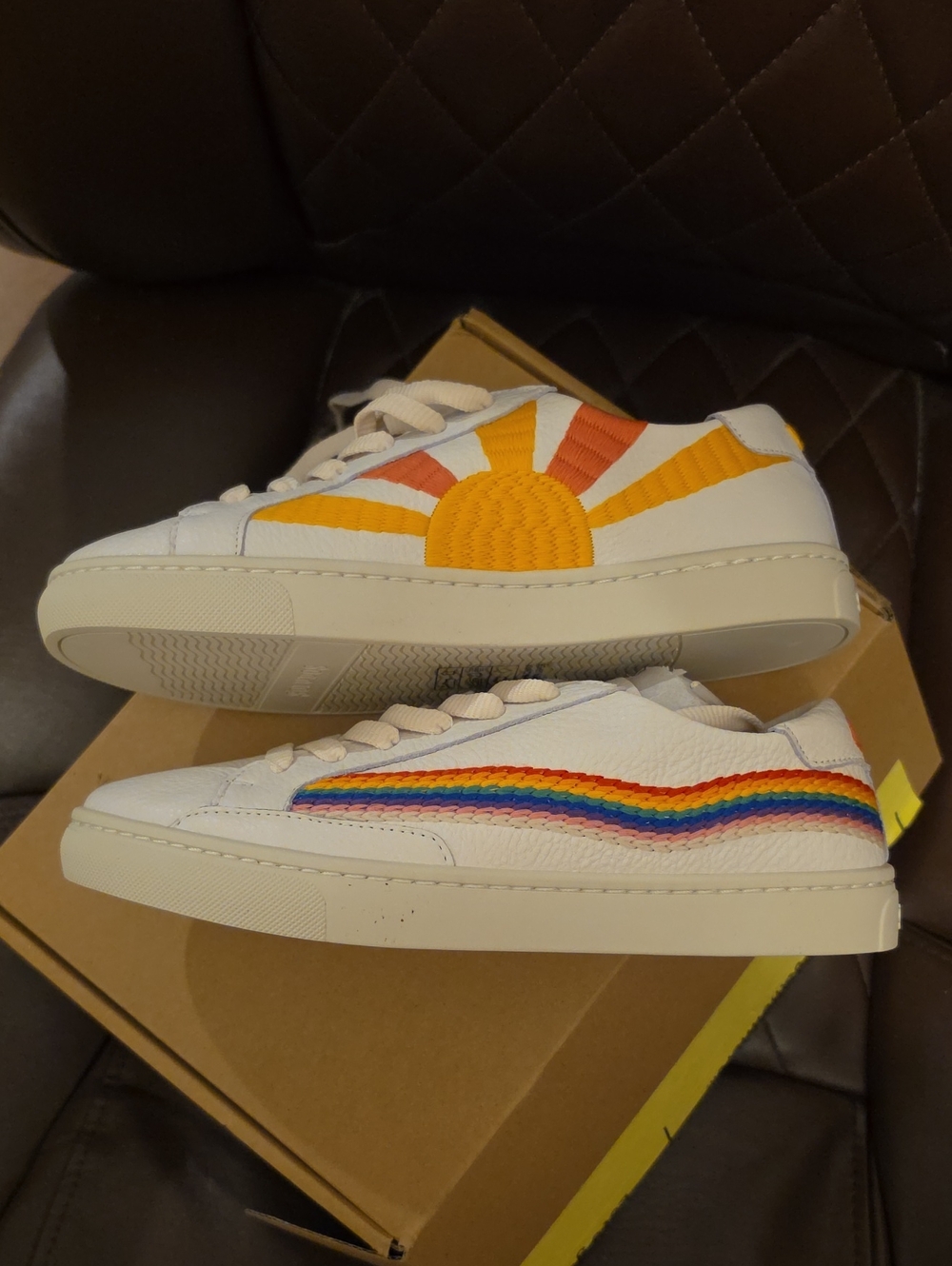 NIB Womens Sneakers with Rainbow and Yellow Sun Accent Good Vibes Soludos 7.5